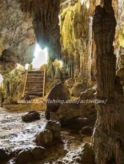 Paka Rang Cave Trip Cheow Lan Lake ved Khao Sok