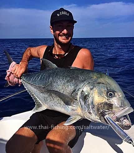 Giant Trevally Fiskeri Thailand