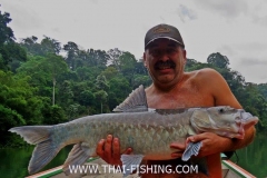 Jungle Lake Fishing Thailand - Big Thai Mahseer