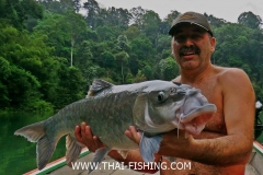 Stor-Thai-Mahseer-Jungle-Sø-Fiskeri-Thailand